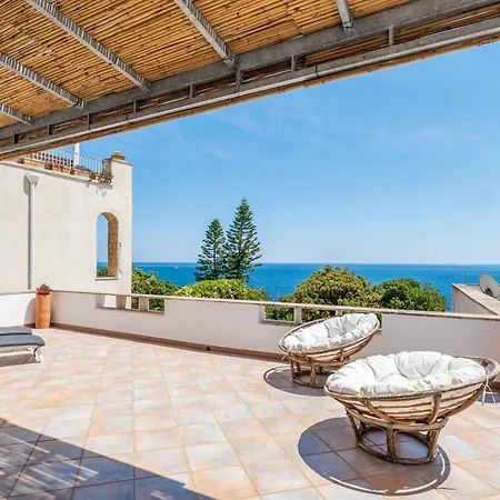 Fronte Mare Nel Salento * Castro (Lecce)