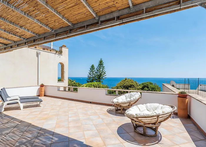 Fronte Mare Nel Salento * Castro (Lecce)